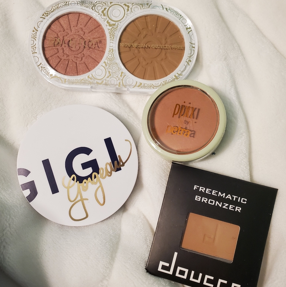 Bronzer and blush
